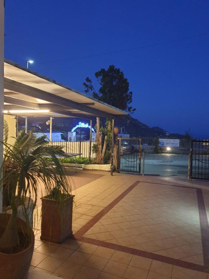 Hotel Mareluna Ischia Forio di Ischia Esterno foto