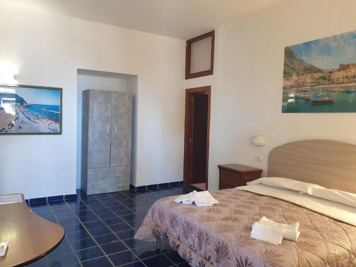 Hotel Mareluna Ischia Forio di Ischia Esterno foto